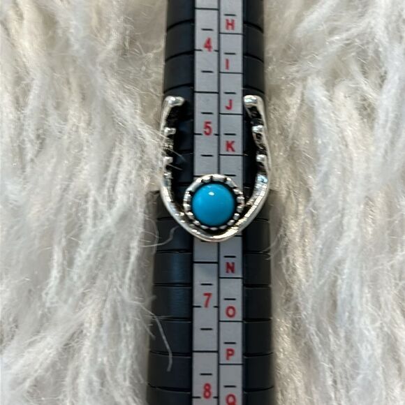 Western Rings- Size 6 - Picture 4 of 6